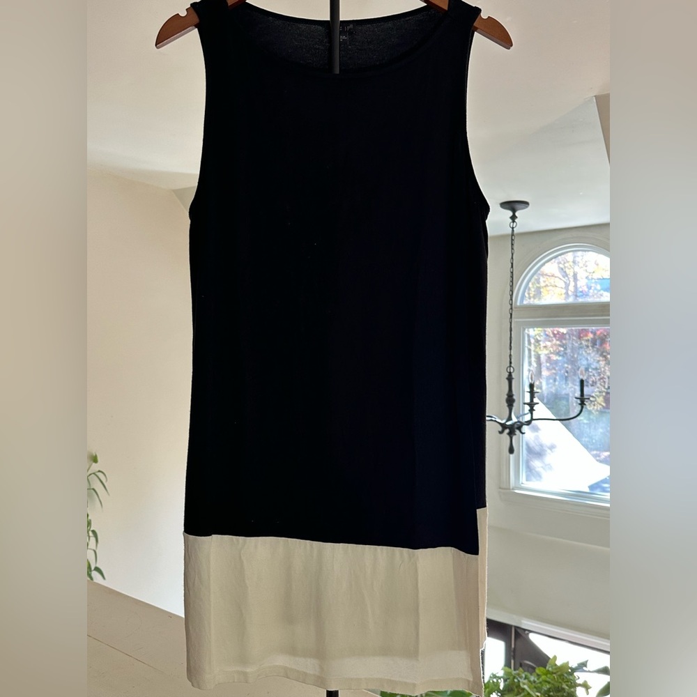 J. Jill Black and Cream Tunic Top